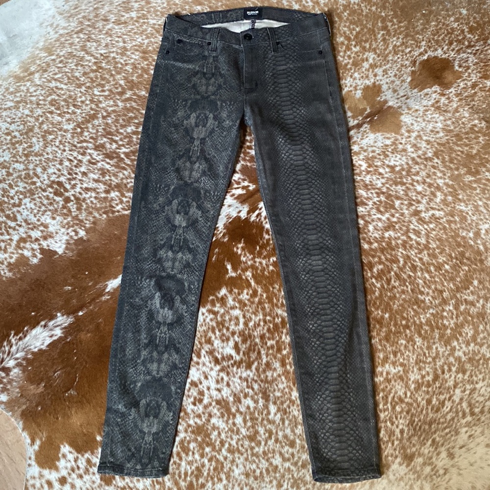 Hudson Jeans Nico Super Skinny Mid-Rise Snakeskin Print Jeans - Picture 15 of 16
